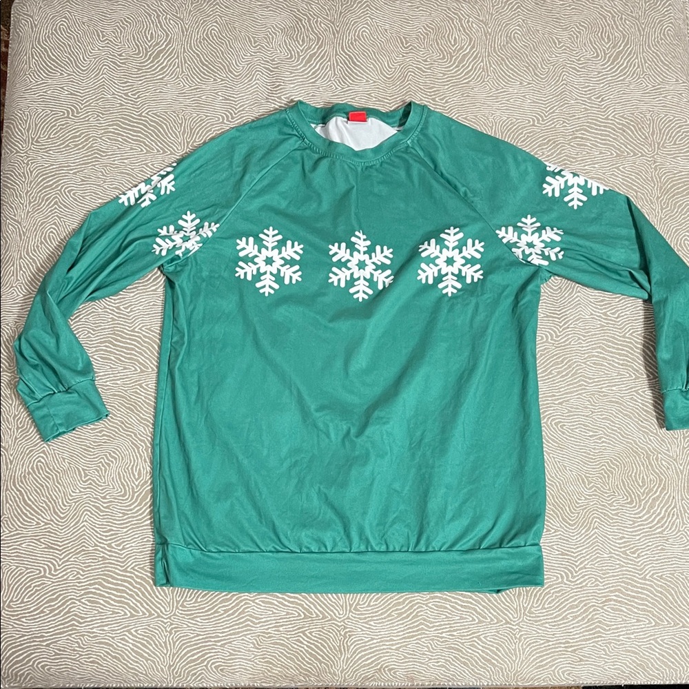 Mickey Mouse’s Green Snowflake Sweatshirt